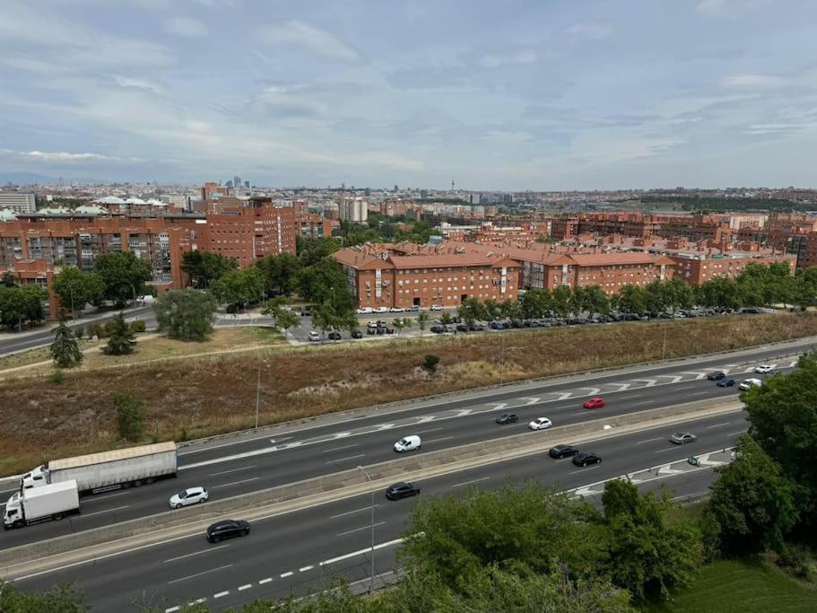 Piso Cerca Al Centro De Madrid San Luciano Exterior foto